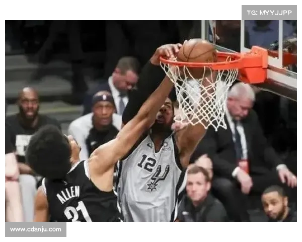 NBA半场快攻战术解析及其在现代比赛中的应用与发展趋势 NBA半场快攻战术解析及其在现代比赛中的应用与发展趋势